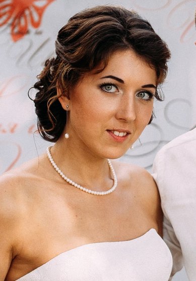 Прическа на свадьбу Б18906 - Стилист-визажист Алевтина Балынина